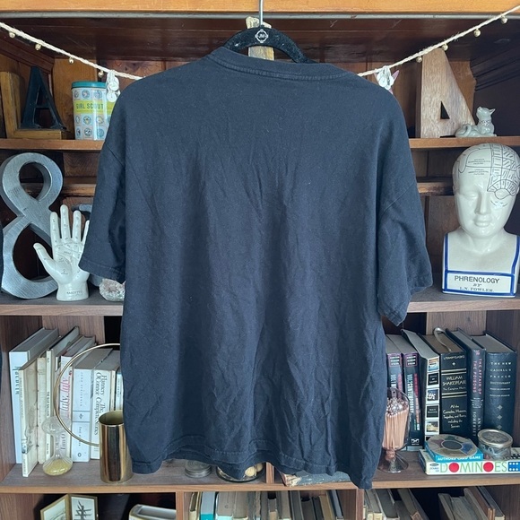 Wizarding world of Harry Potter tee sz large - Picture 3 of 3